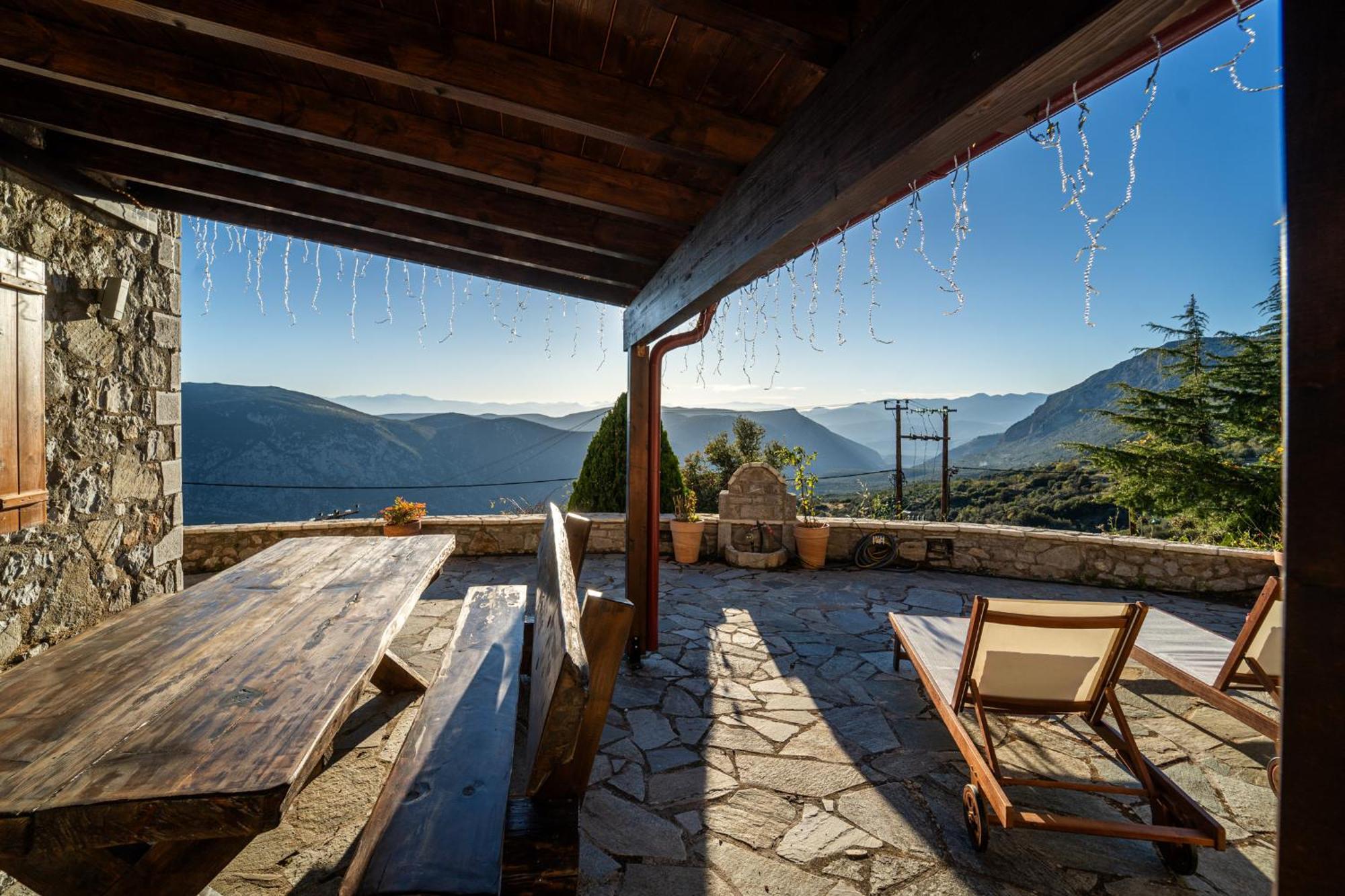 Rock Dandy Deluxe Chalet In Arachova - Delphi, Sauna, Prv Parking, Amazing View Екстер'єр фото