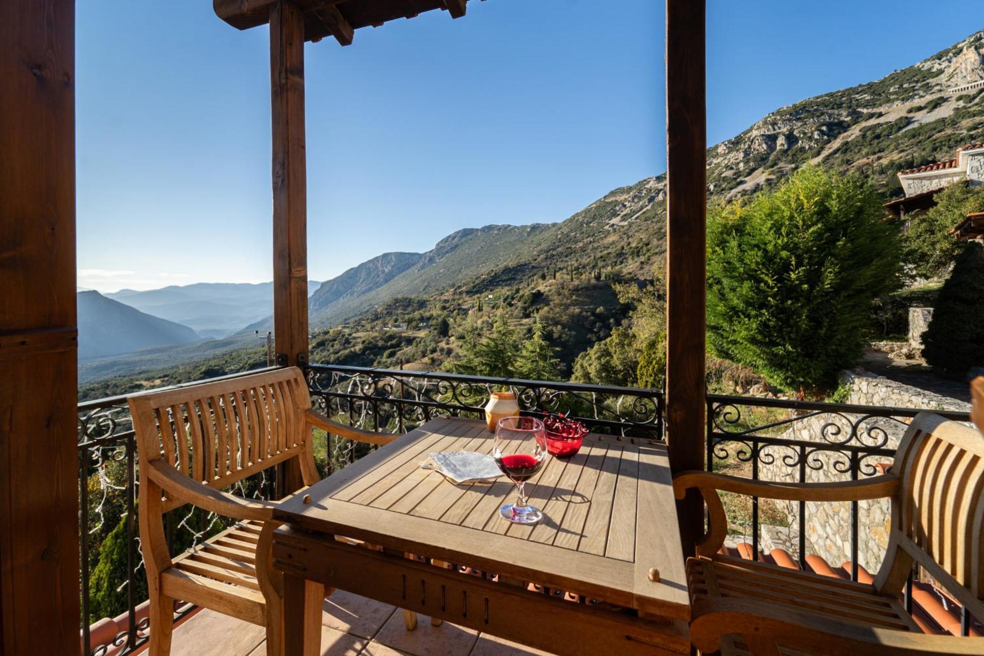 Rock Dandy Deluxe Chalet In Arachova - Delphi, Sauna, Prv Parking, Amazing View Екстер'єр фото