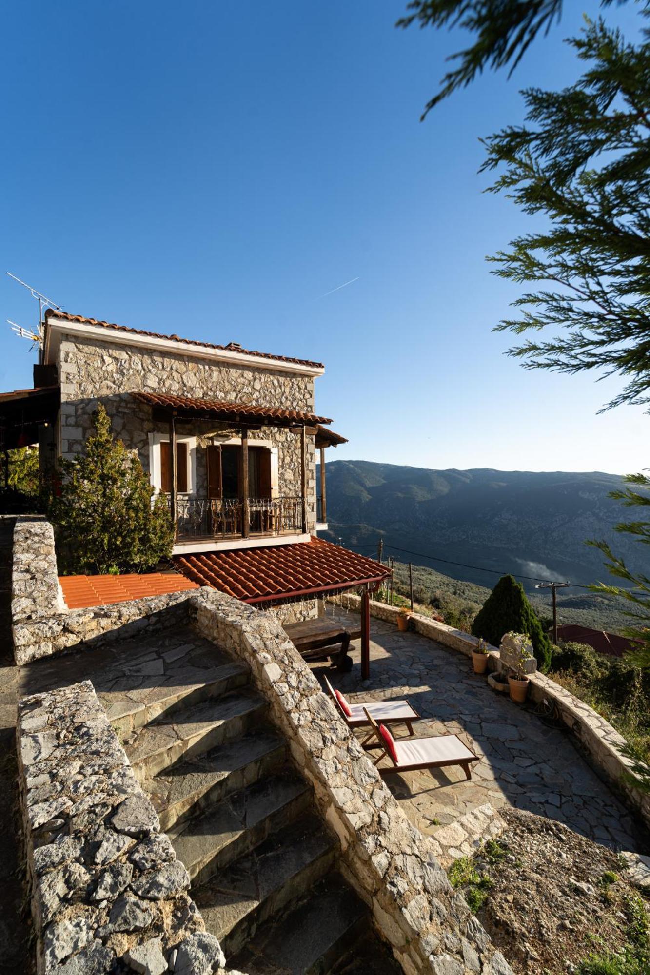 Rock Dandy Deluxe Chalet In Arachova - Delphi, Sauna, Prv Parking, Amazing View Екстер'єр фото