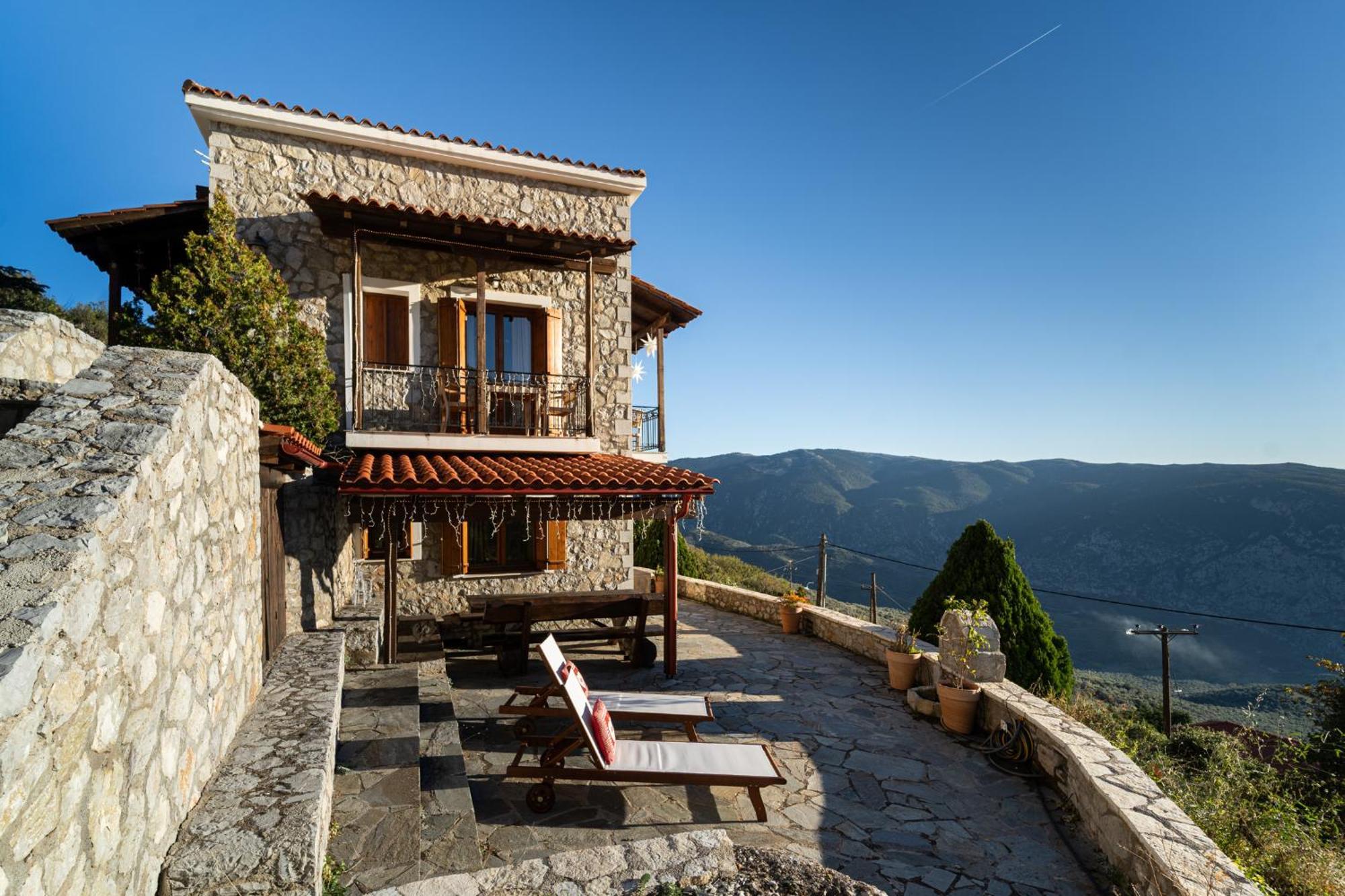 Rock Dandy Deluxe Chalet In Arachova - Delphi, Sauna, Prv Parking, Amazing View Екстер'єр фото
