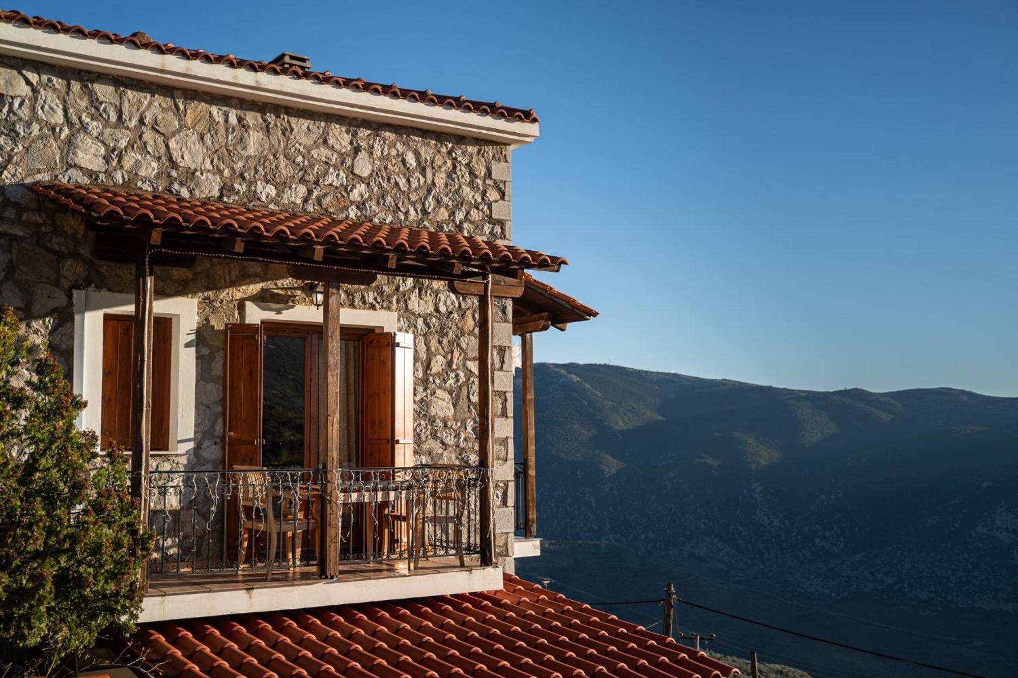 Rock Dandy Deluxe Chalet In Arachova - Delphi, Sauna, Prv Parking, Amazing View Екстер'єр фото