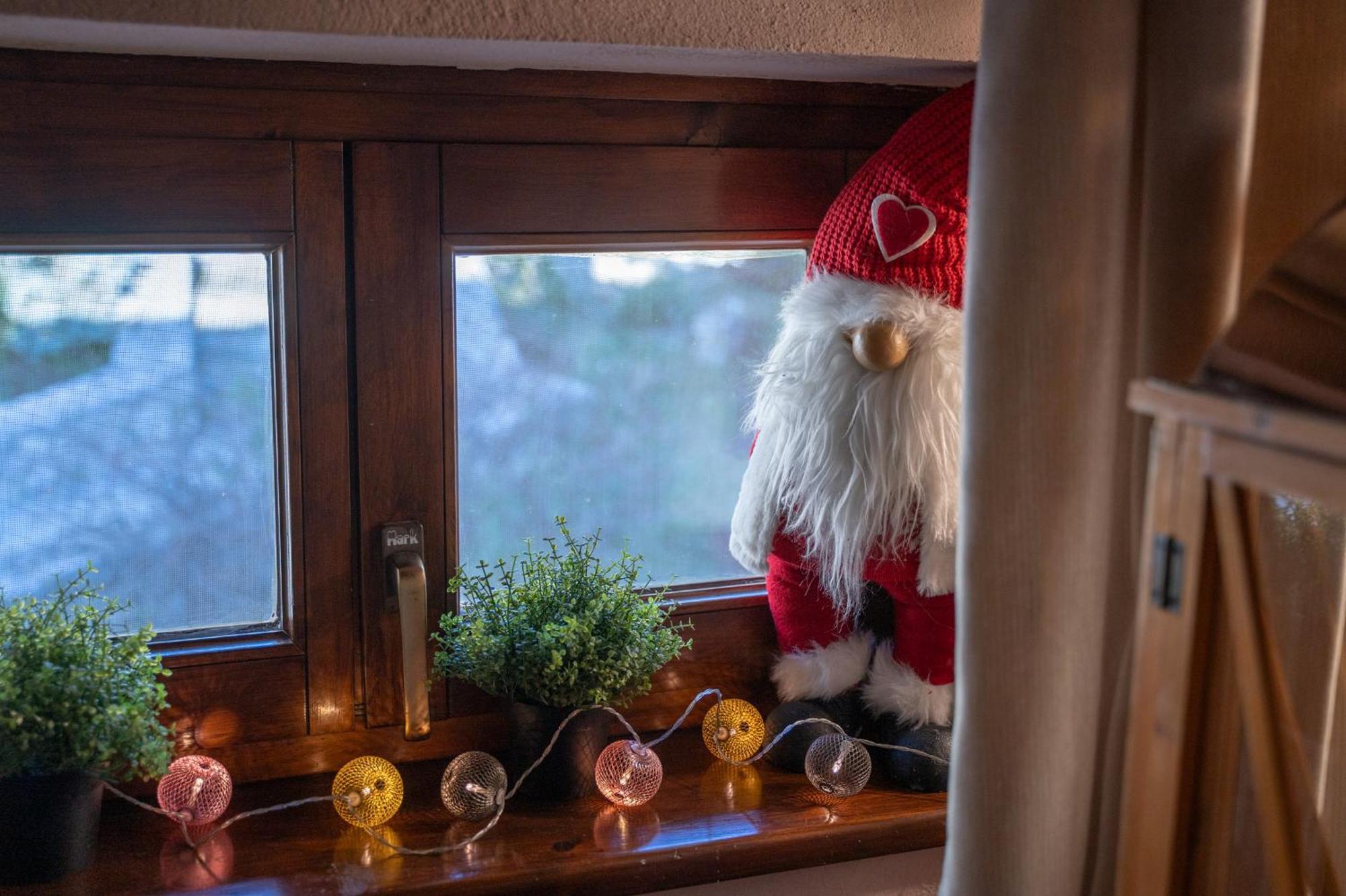 Rock Dandy Deluxe Chalet In Arachova - Delphi, Sauna, Prv Parking, Amazing View Екстер'єр фото