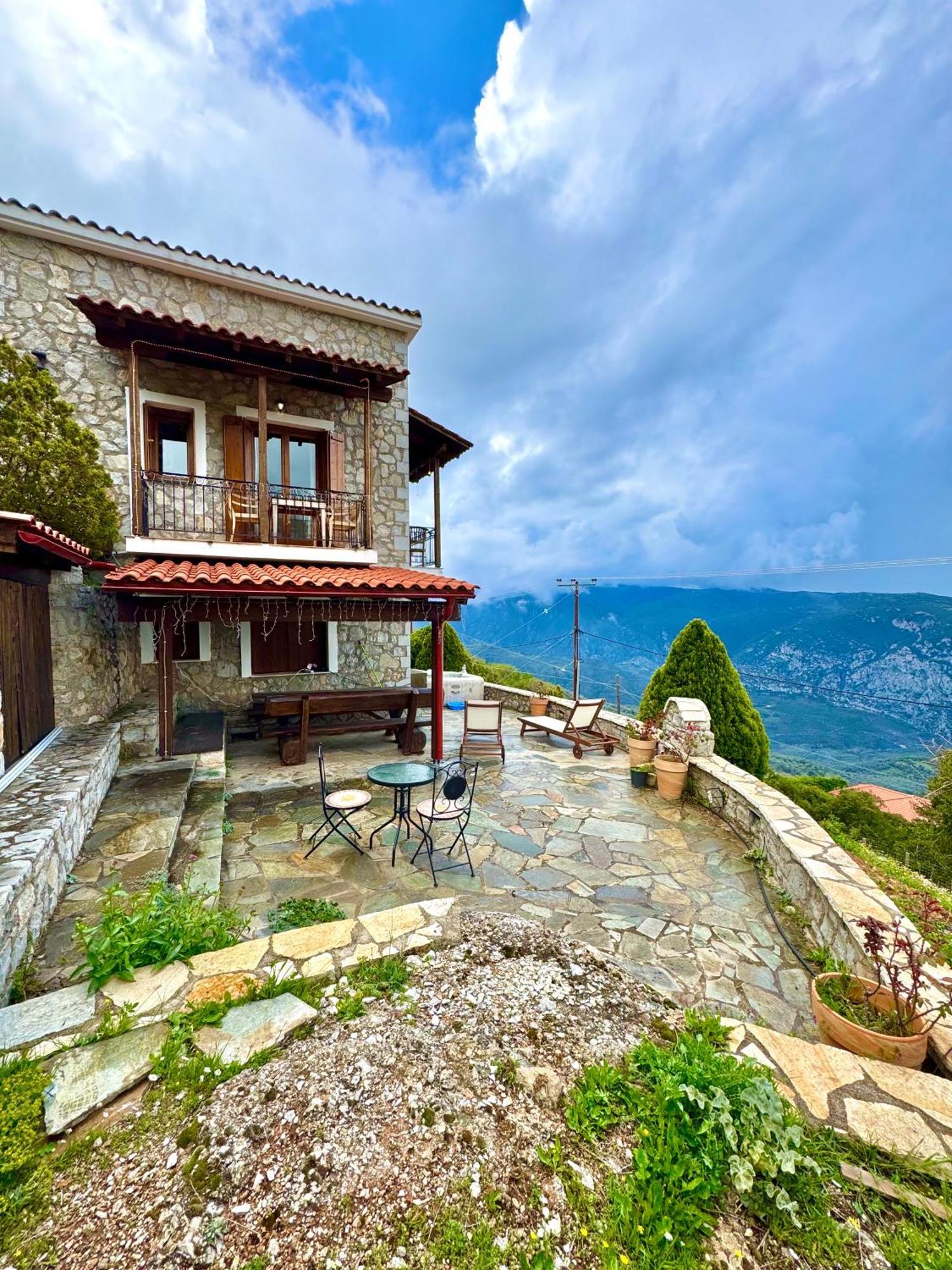 Rock Dandy Deluxe Chalet In Arachova - Delphi, Sauna, Prv Parking, Amazing View Екстер'єр фото